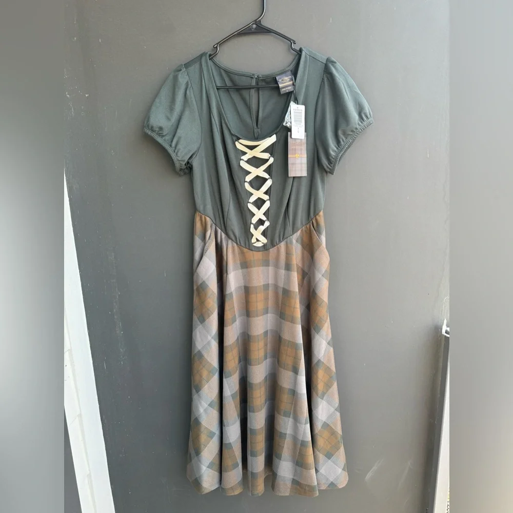 NWT Torrid Outlander dress - Picture 2 of 5